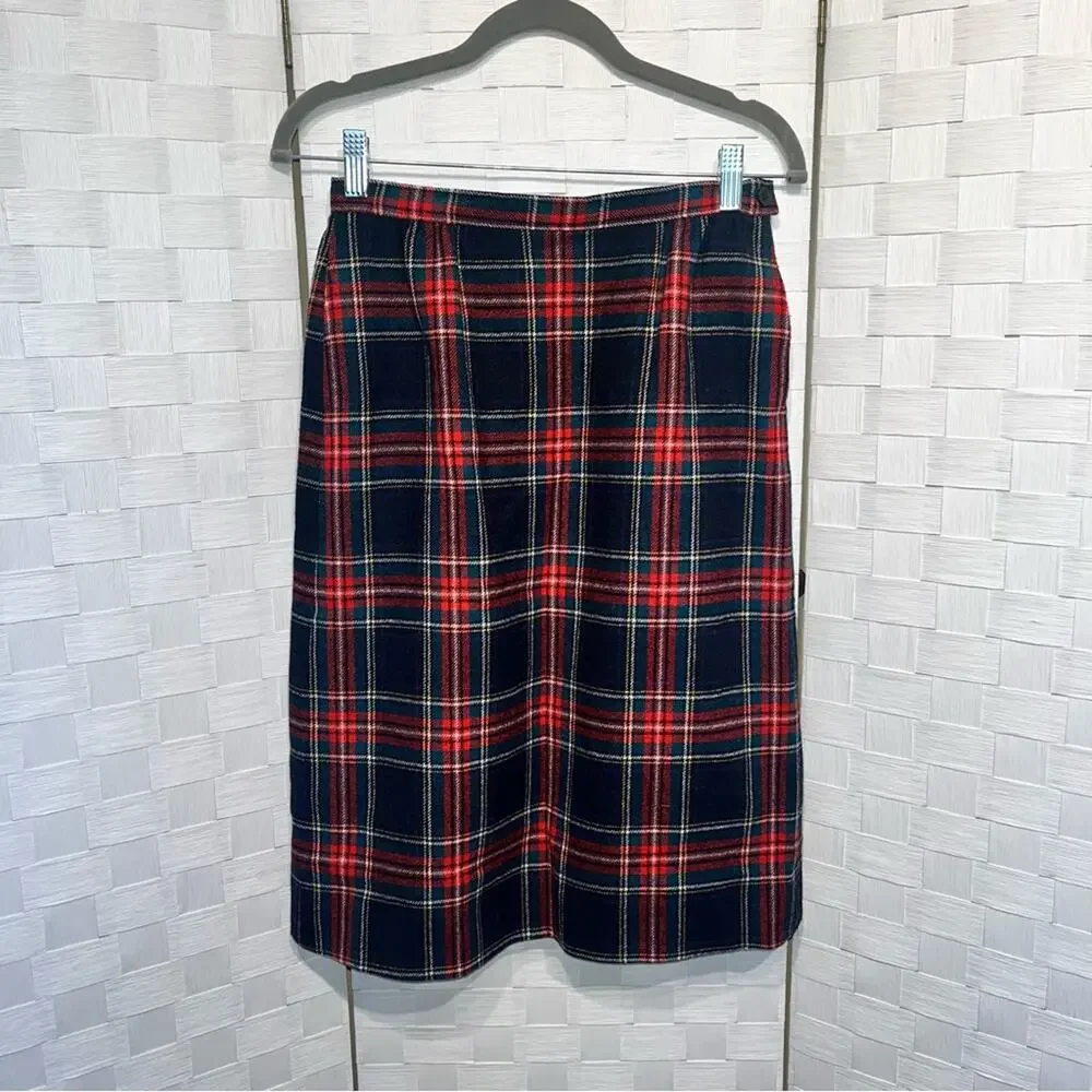 Pendleton Vintage 100% Wool Lennox Red Tartan Plaid Skirt Size 10 P USA Made